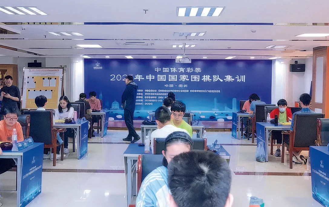 青少年棋手參加中國圍棋定段賽事。