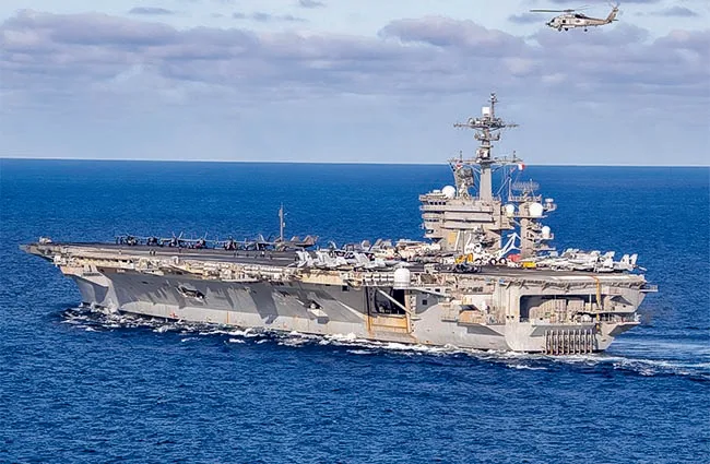美國海軍林肯號航空母艦。